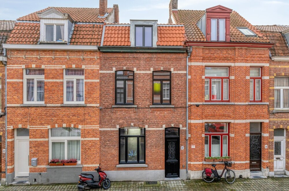 centrum-brugge-volledig-gerenoveerde-en-energiezuinige-stadswoning002.jpg