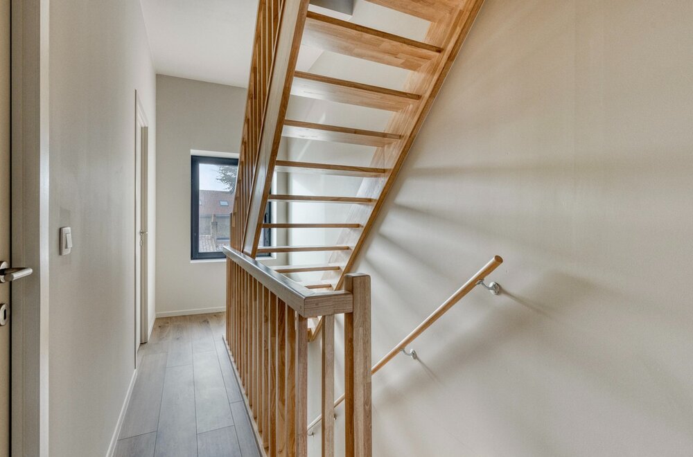 volledig-gerenoveerde-en-energiezuinige-stadswoning-te-brugge015.jpg