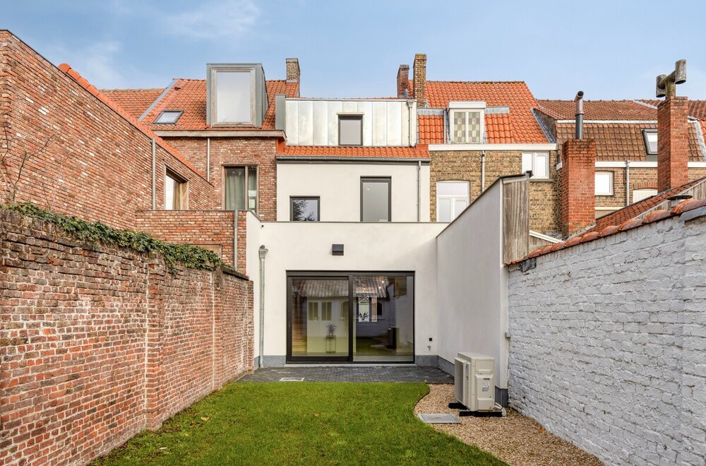 centrum-brugge-volledig-gerenoveerde-en-energiezuinige-stadswoning022.jpg