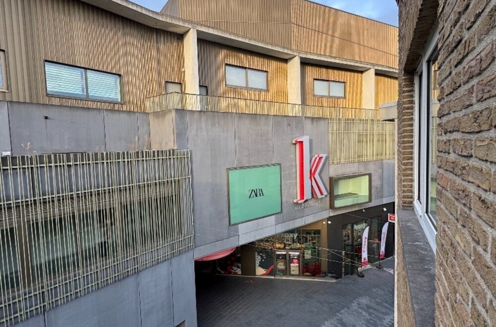 opbrengsteigendom-met-winkel-en-appartementen-op-toplocatie-in-kortrijk004.jpg