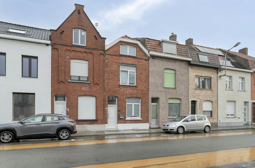 instapklaar-huis-met-3-slaapkamers-te-koop-in-kortrijk-012.jpg