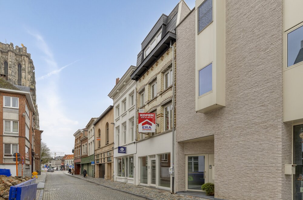handelshuis-met-4-slpk-te-koop-in-centrum-mechelen003.jpg
