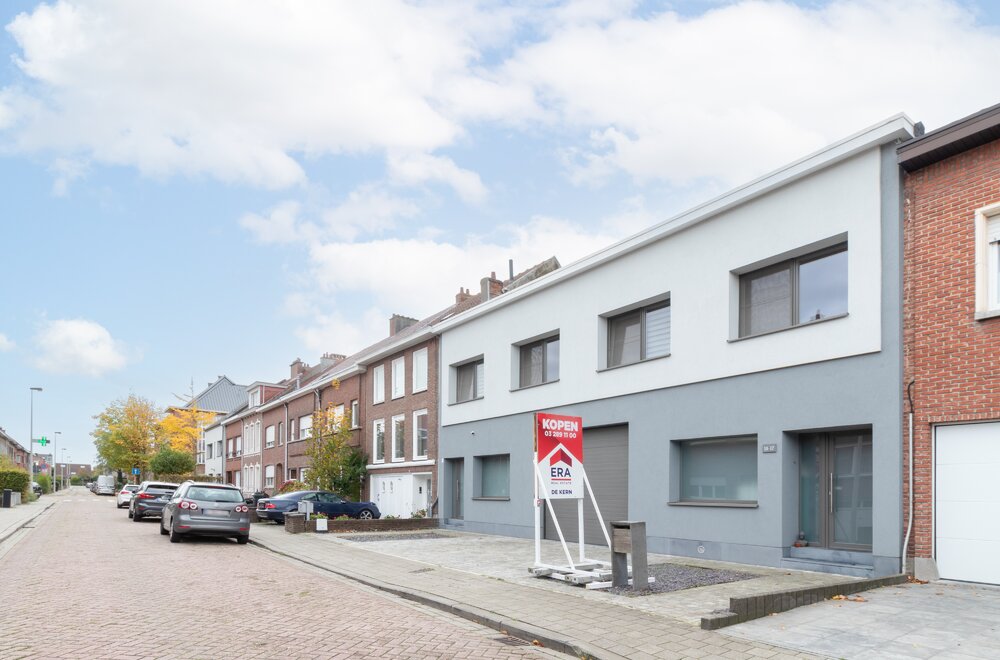 unieke-woning-met-magazijn-in-boom-001.jpg