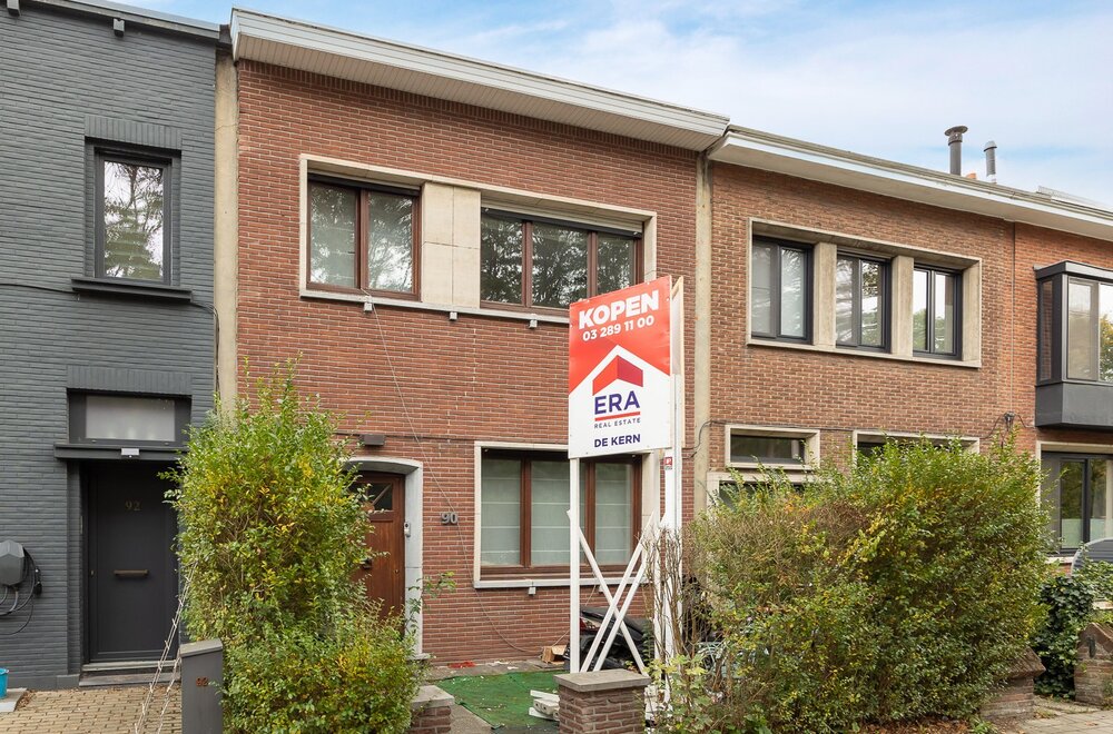 ruime-woning-met-3-tot-5-slaapkamers-nabij-centrum-mortsel001.jpg