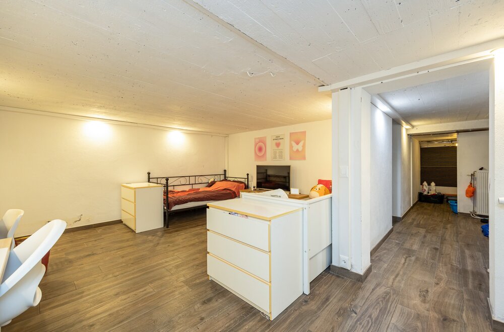 ruime-woning-met-3-tot-5-slaapkamers-nabij-centrum-mortsel017.jpg