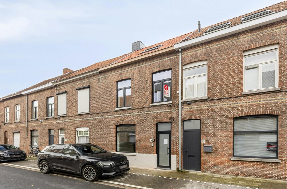 gerenoveerd-huis-met-3-slaapkamers-in-assebroek001.jpg