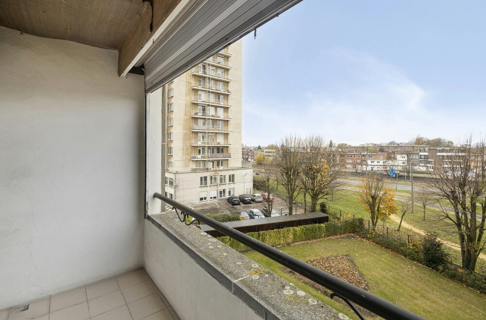 appartement-met-2-slaapkamers-en-terras-te-koop-in-antwerpen006.jpg