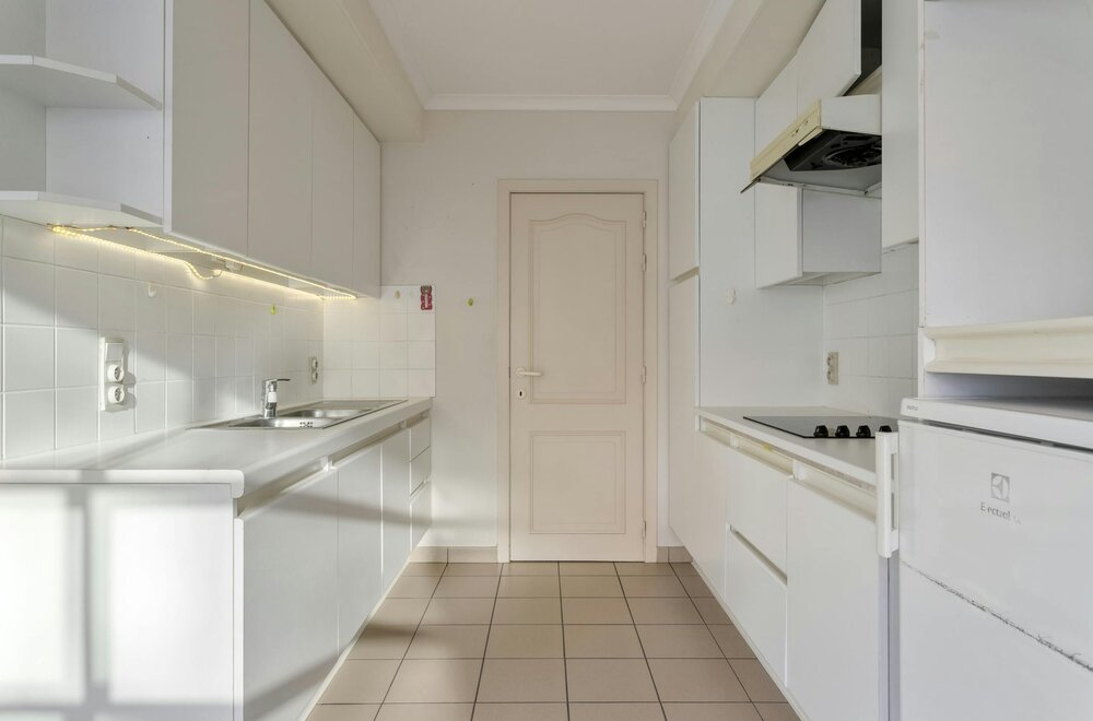 instapklaar-energiezuinig-appartement-met-2-slaapkamers-in-hartje-roeselare005.jpg