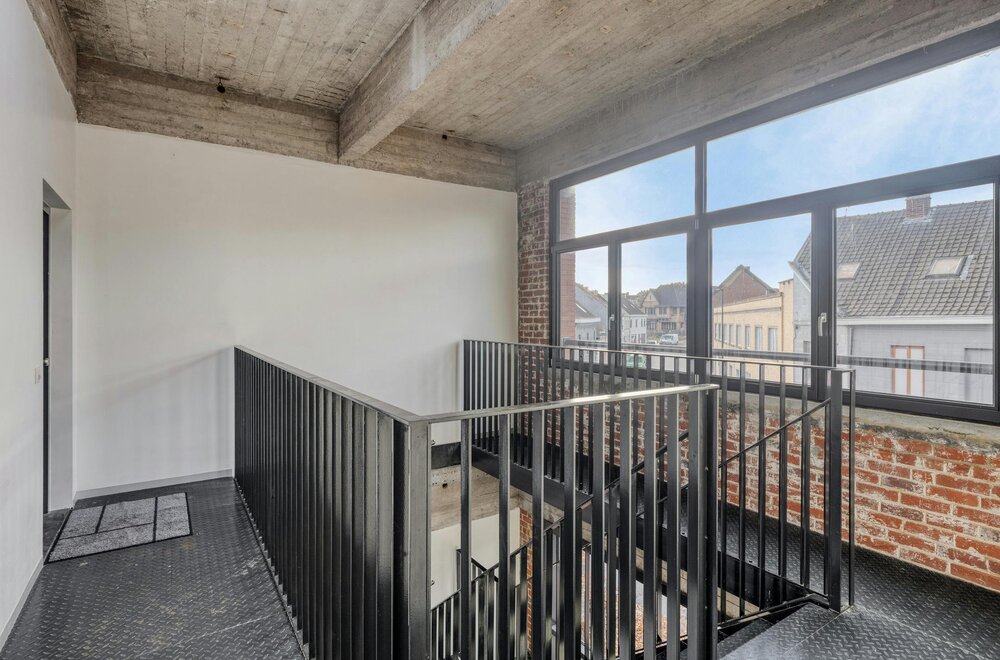 ruime-loft-in-ronse-te-koop-008.jpg