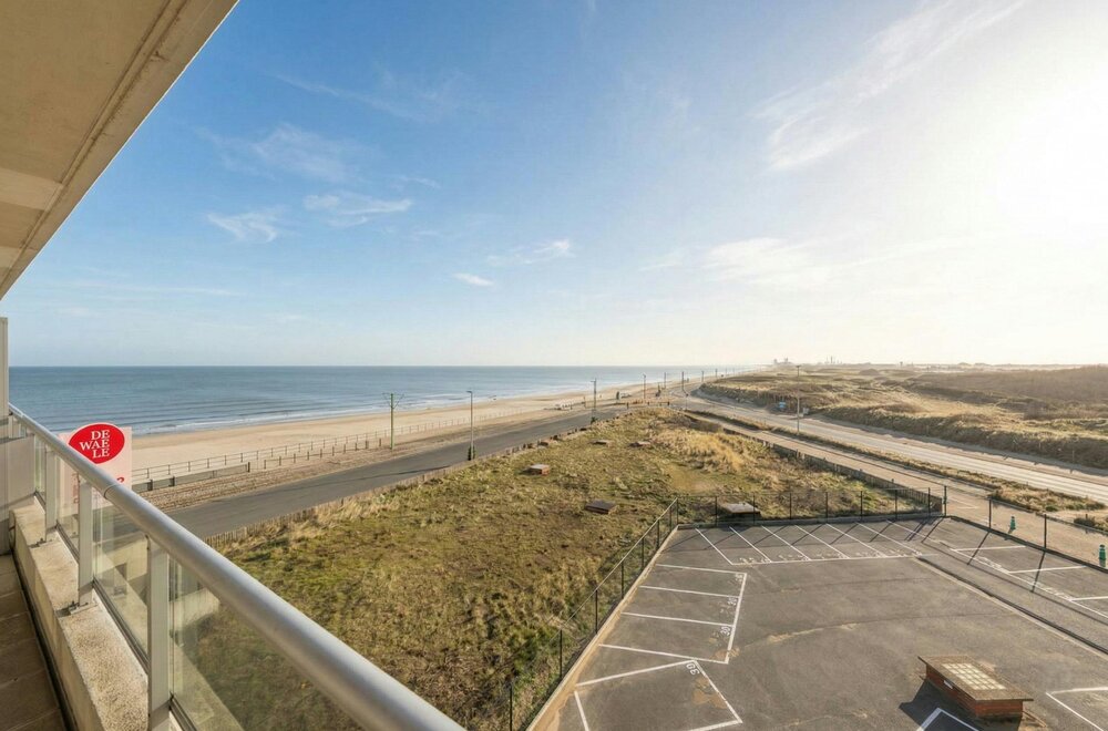 appartement-met-terras-en-open-zicht-op-zowel-zee-en-duinen-001.jpg