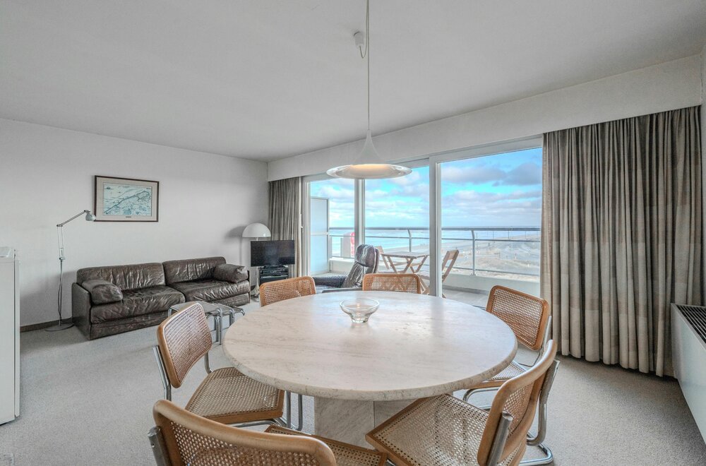 appartement-met-terras-en-open-zicht-op-zowel-zee-en-duinen-003.jpg