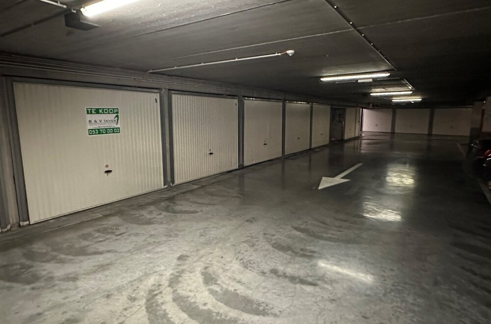 garage-onder-albert-heijn-te-aalst001.jpg