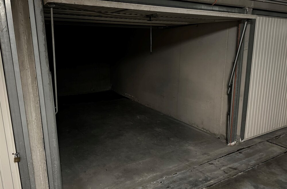 garage-onder-albert-heijn-te-aalst003.jpg