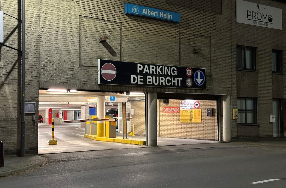 garage-onder-albert-heijn-te-aalst005.jpg