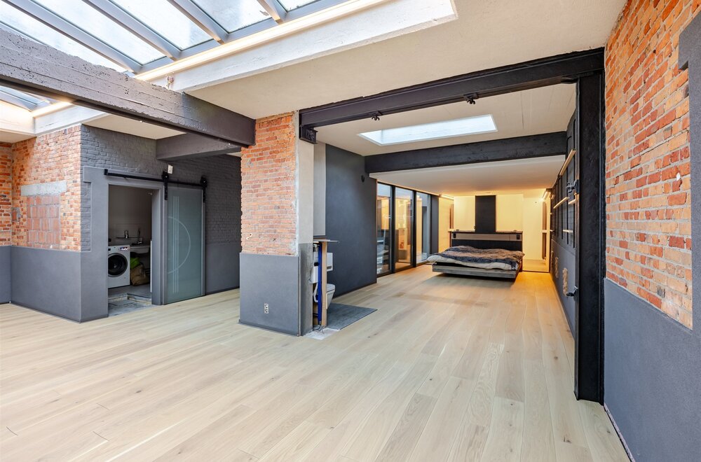 unieke-loft-290m-met-atelier-studio-tuin-n-magazijn-200m-006.jpg