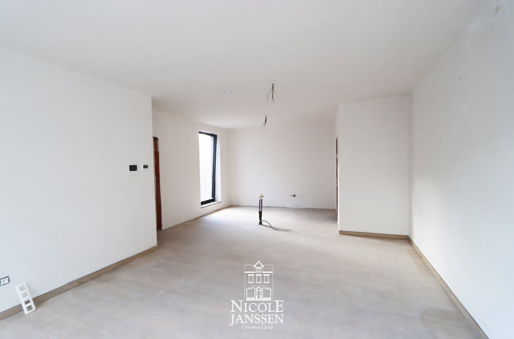 file_1768468793_Nicole_Janssen_-_Kolonel_Aertsplein_12B12_Maaseik_-_appartement_te_koop_-_keuken2.jpg