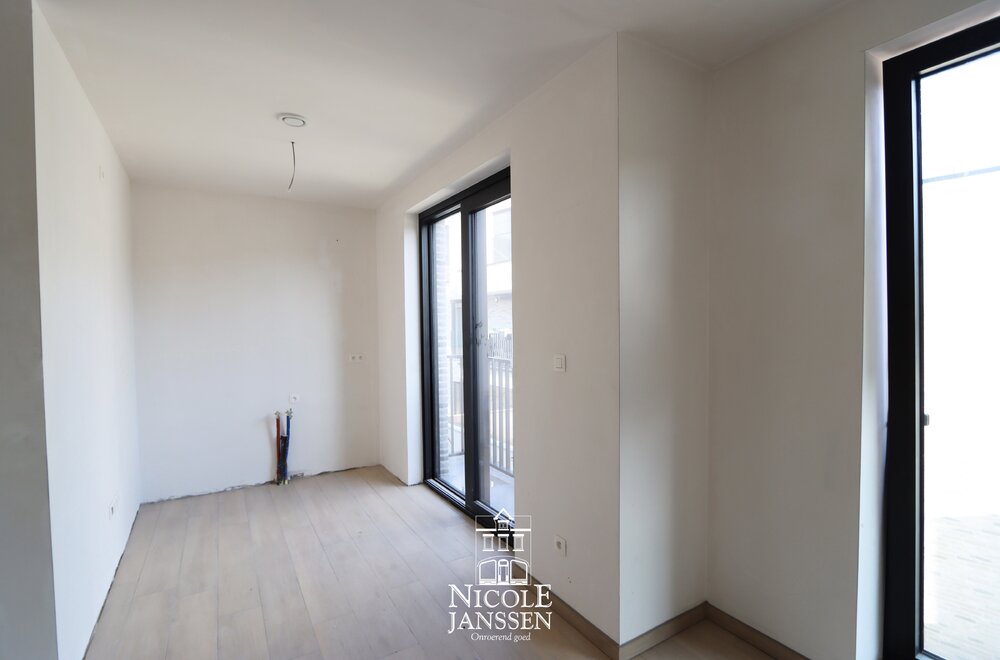 file_1768468893_Nicole_Janssen_-_Kolonel_Aertsplein_12B13_Maaseik_-_appartement_te_koop_-_keuken.jpg