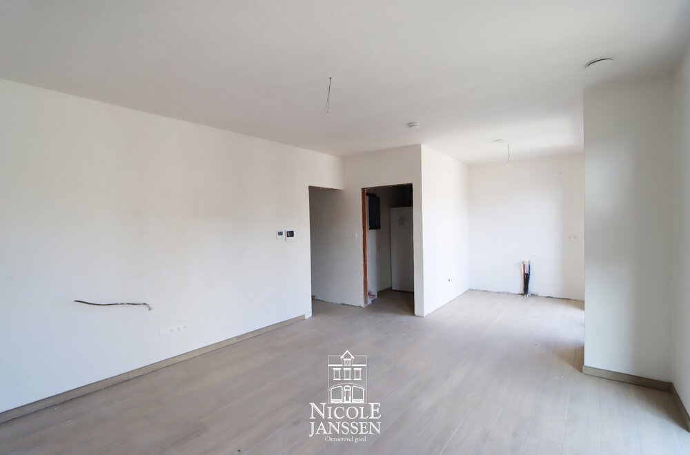 file_1768468894_Nicole_Janssen_-_Kolonel_Aertsplein_12B13_Maaseik_-_appartement_te_koop_-_leefruimte2.jpg