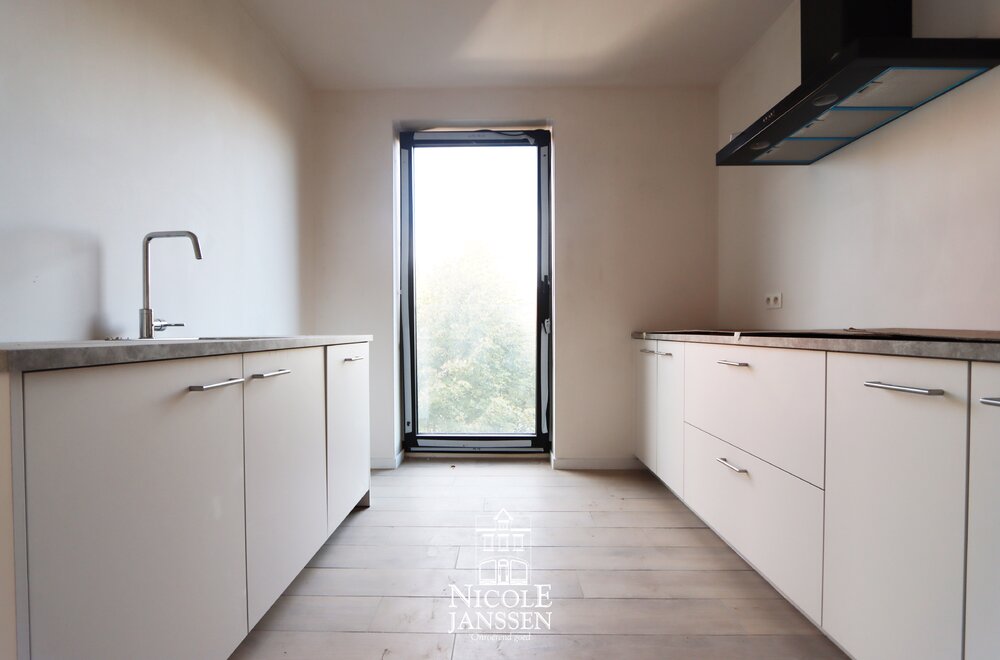 file_1768469068_Nicole_Janssen_-_Kolonel_Aertsplein_A22_Maaseik_-_appartement_te_koop_-_keuken.jpg