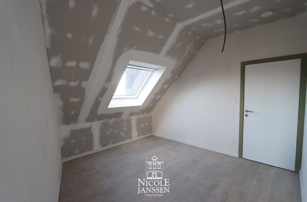 file_1768469072_Nicole_Janssen_-_Kolonel_Aertsplein_A22_Maaseik_-_appartement_te_koop_-_slaapkamer2.jpg