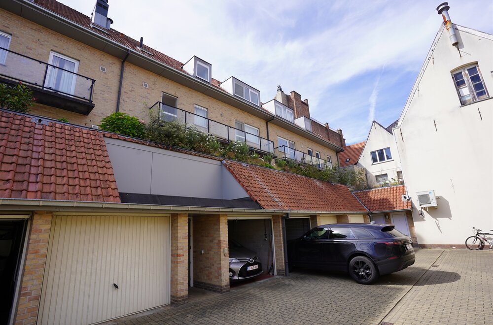 zeer-goed-gelegen-stadsappartement-met-garage-groot-terras005.jpg