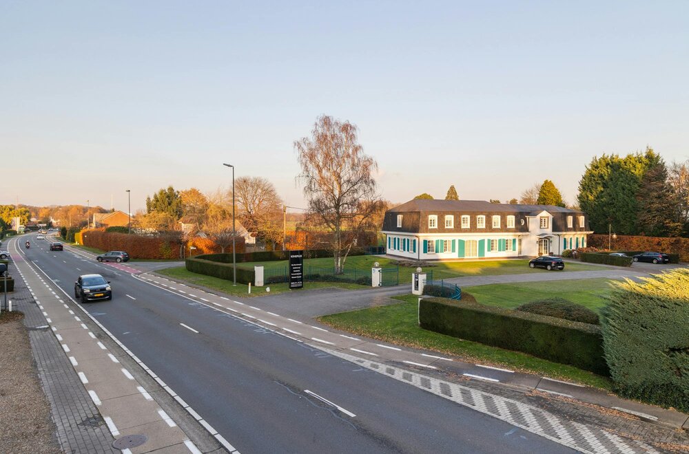 bedrijfsgebouw-te-koop-nabij-maastricht-via-sale-rent-back-formule001.jpg