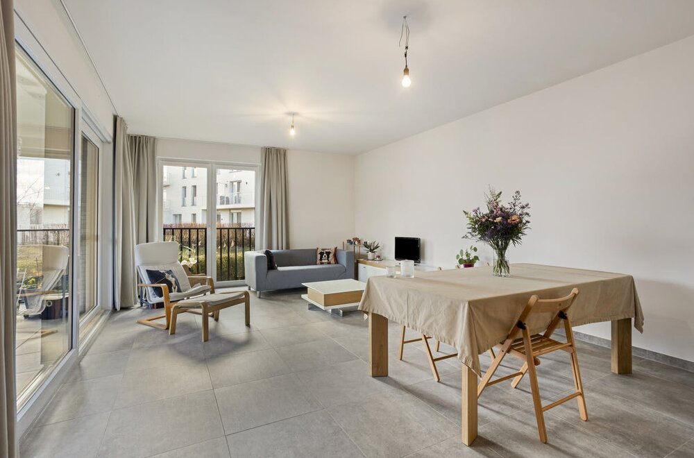 rustig-gelegen-gelijkvloers-appartement-met-terras-in-boom002.jpg