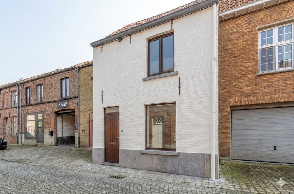 te-renoveren-huis-te-koop-in-centrum-brugge002.jpg