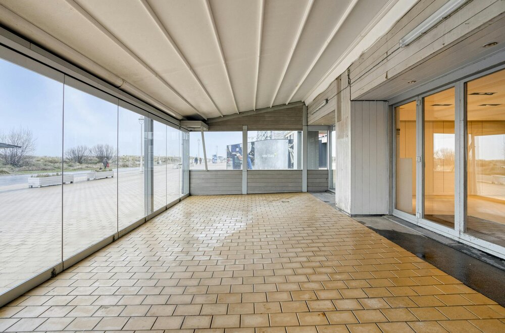 riant-handelspand-op-de-zeedijk-van-nieuwpoort-220-m-te-koop013.jpg