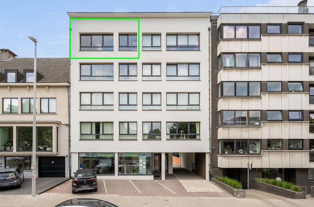 ruim-en-stijlvol-appartement-met-terras-en-prachtig-uitzicht-in-hartje-aalst020.jpg