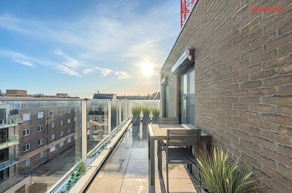 lichtrijk-dak-appartement-te-koop-te-middelkerke-012.jpg