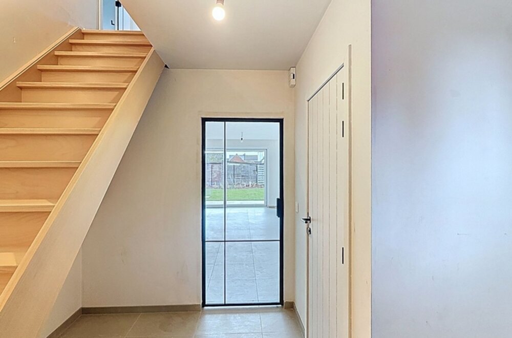gezinsvriendelijke-nieuwbouwwoning-met-oog-voor-comfort-en-privacy002.jpg