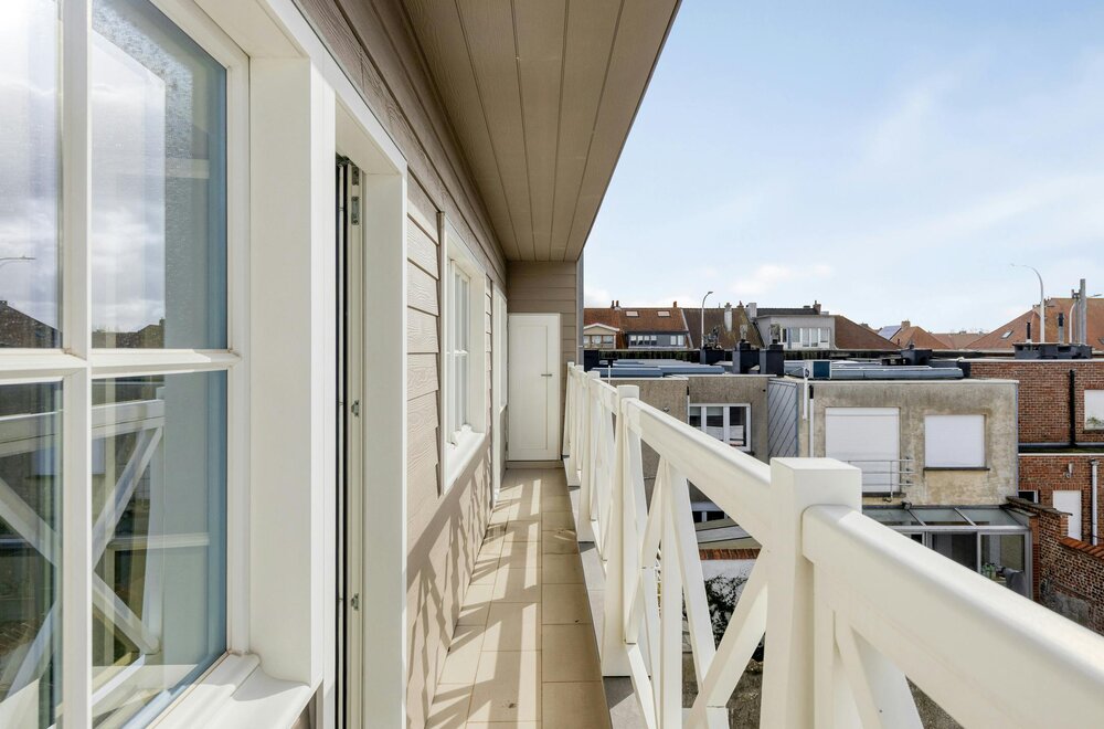 lichtrijk-en-instapklaar-appartement-te-koop-in-blankenberge016.jpg