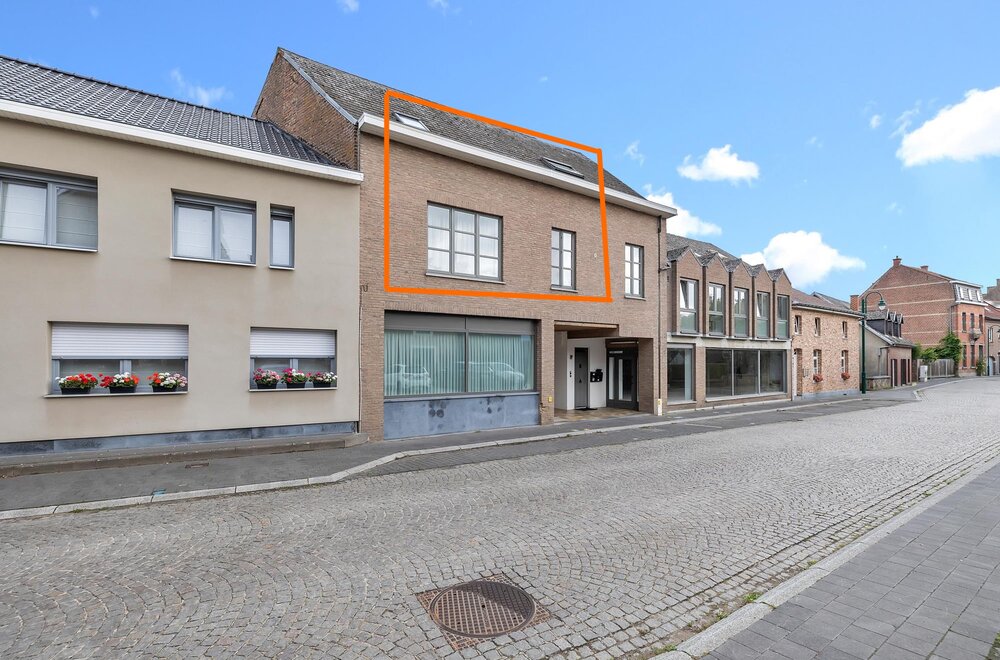 duplex-met-3-slaapkamers-en-2-staanplaatsen-te-roosdaal-001.jpg