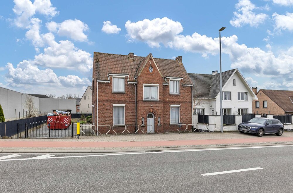 te-renoveren-woning-met-4-slaapkamers-op-5a58ca001.jpg