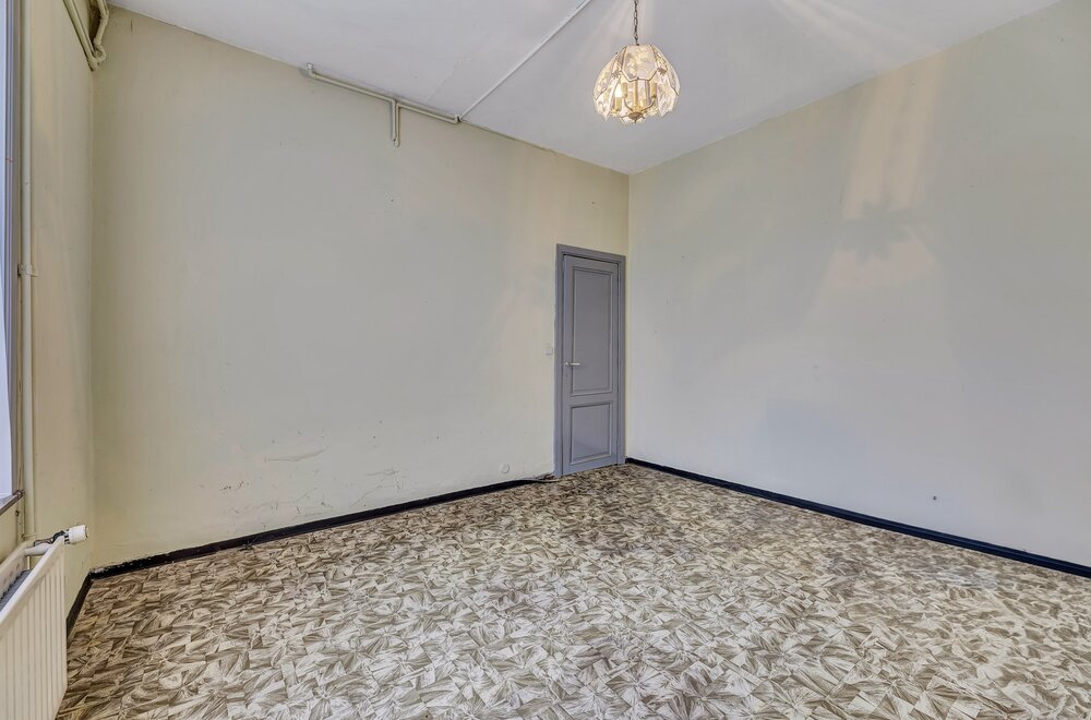 te-renoveren-woning-met-4-slaapkamers-op-5a58ca004.jpg