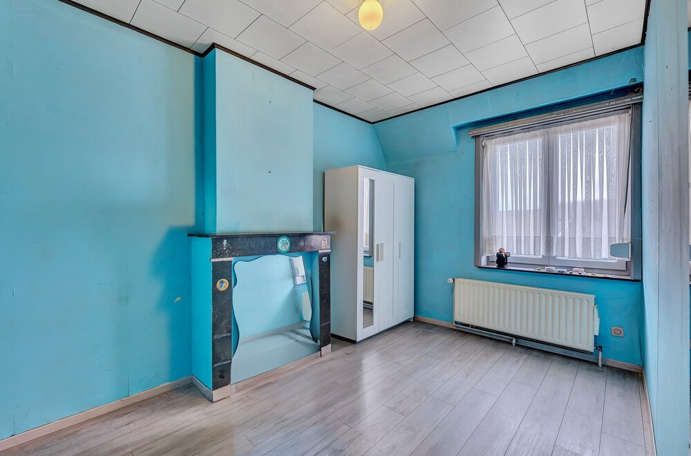 te-renoveren-woning-met-4-slaapkamers-op-5a58ca019.jpg