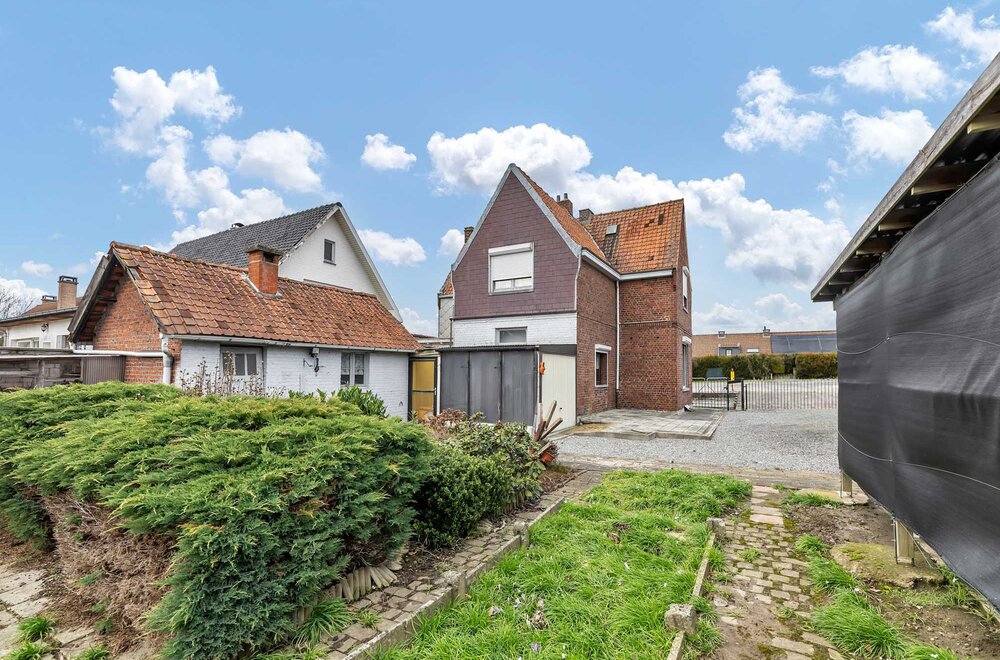 te-renoveren-woning-met-4-slaapkamers-op-5a58ca022.jpg