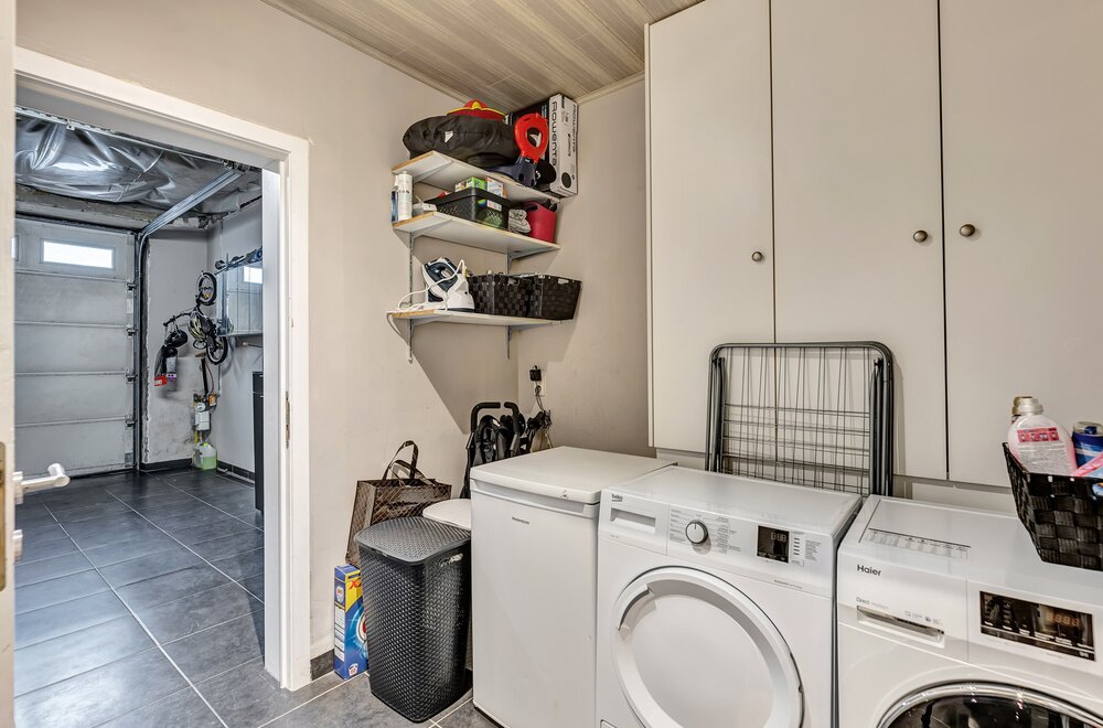 prachtige-instapklare-woning-met-3-slpks-tuin-en-garage006.jpg