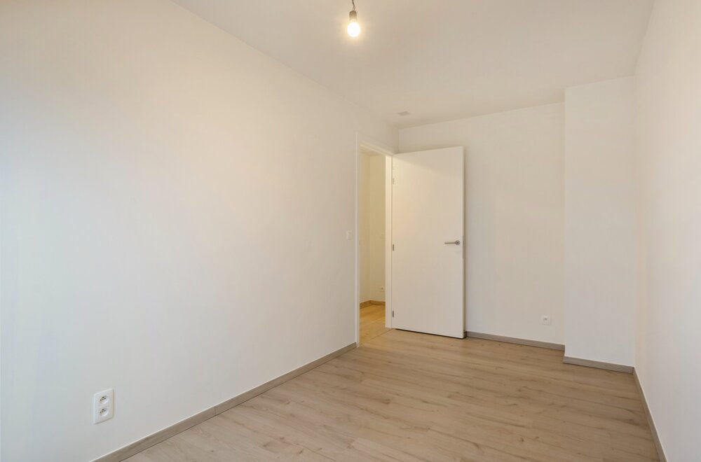 recente-woning-op-strategische-locatie-te-ingelmunster008.jpg
