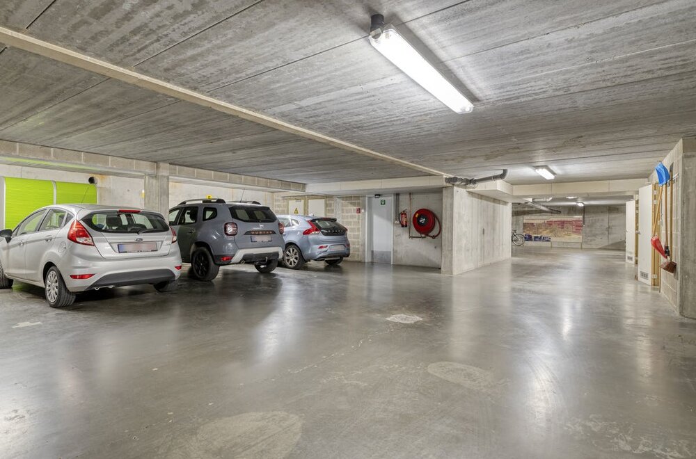gelijkvloers-appartement-met-parking-en-tuintje-te-koop-in-hasselt016.jpg