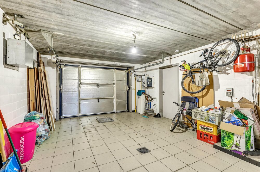 woning-te-centrum-liedekerke-met-3-slpk-en-garage007.jpg