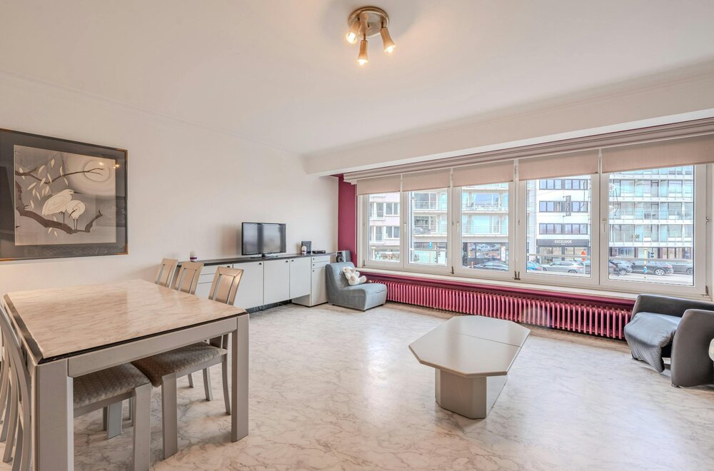 centraal-gelegen-2-slaapkamerappartement-met-zeezicht-007.jpg