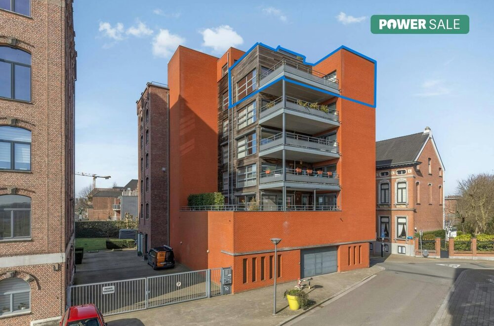 instapklaar-dakappartement-met-zicht-op-het-water-in-boom001.jpg