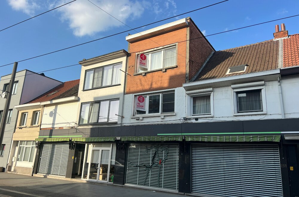 ontwikkelingspand-met-handel-en-2-appartementen-in-deurne-004.jpg