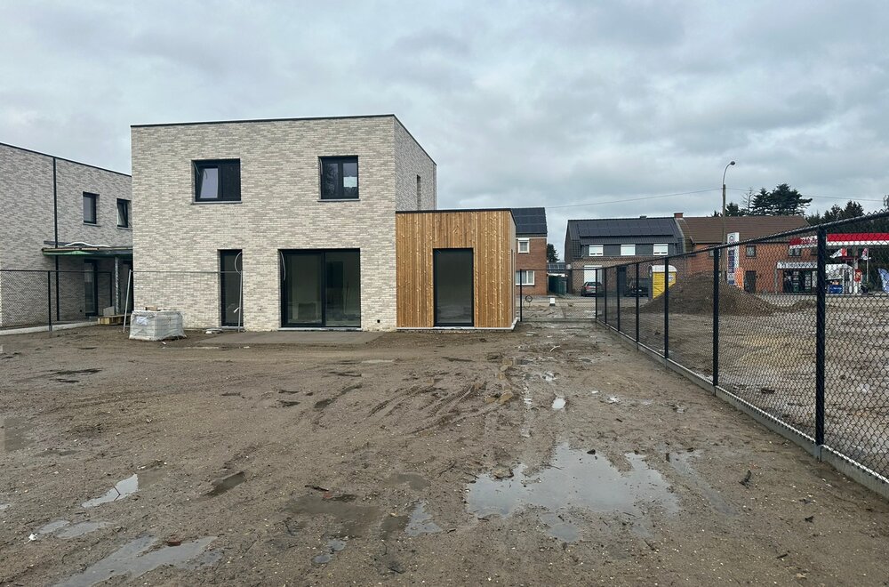 nieuwbouw-instapklare-woning-met-4-slaapkamers-waarvan-1-gelijkvloers-020.jpg