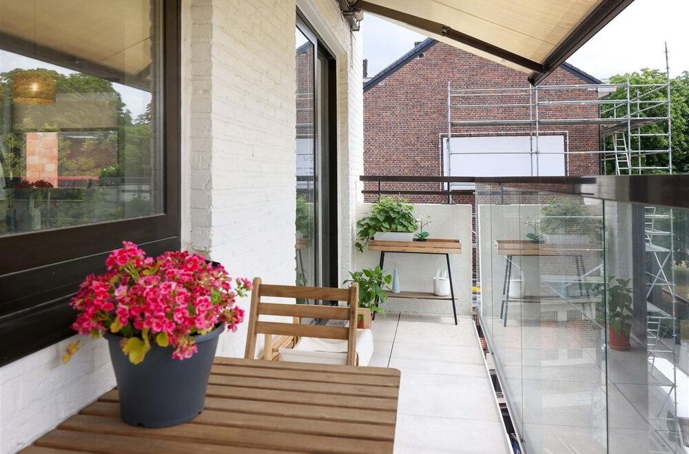 sfeervol-en-lichtrijk-appartement-met-2-slaapkamers-n-terras-in-hartje-hasselt010.jpg