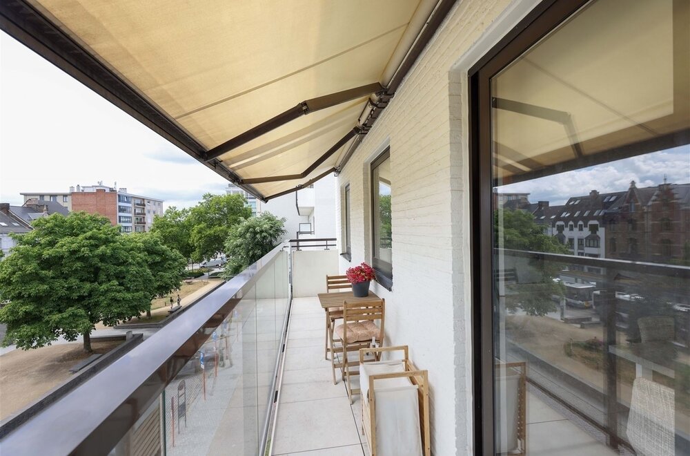 sfeervol-en-lichtrijk-appartement-met-2-slaapkamers-n-terras-in-hartje-hasselt011.jpg