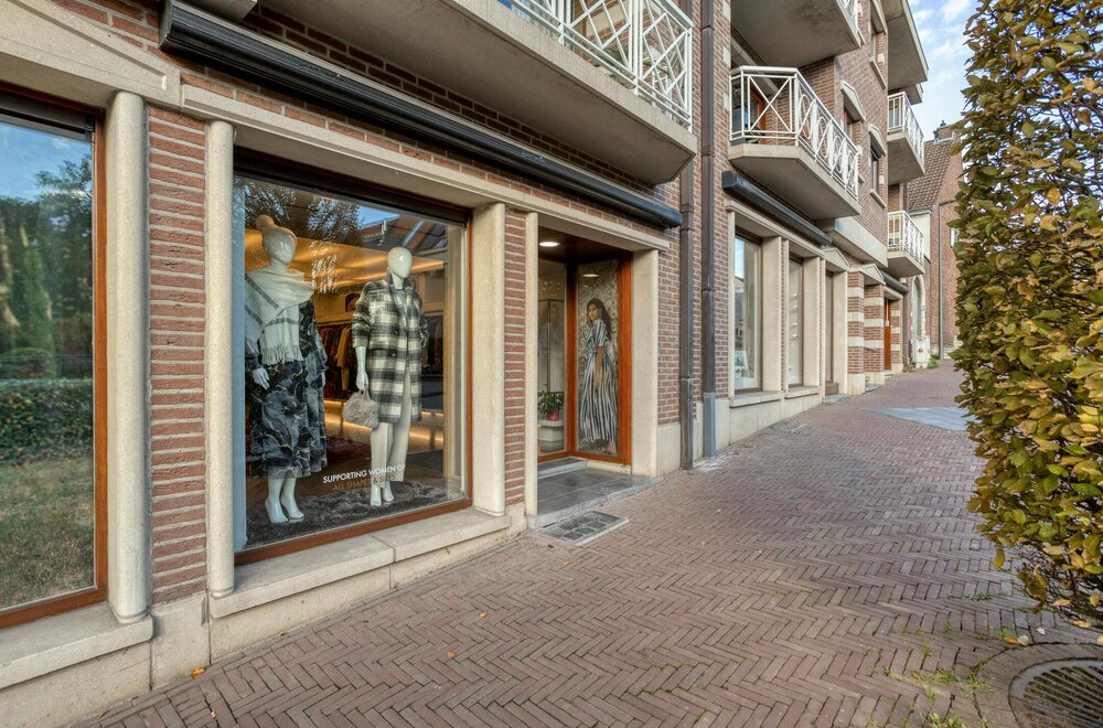 commercieel-gelijkvloers-pand-van-180-m-op-absolute-toplocatie-in-grimbergen003.jpg