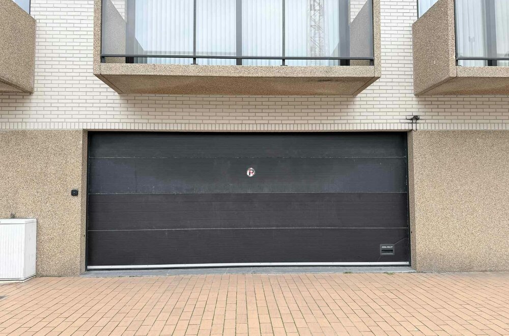ondergrondse-garagebox-te-koop-te-centrum-middelkerke-003.jpg